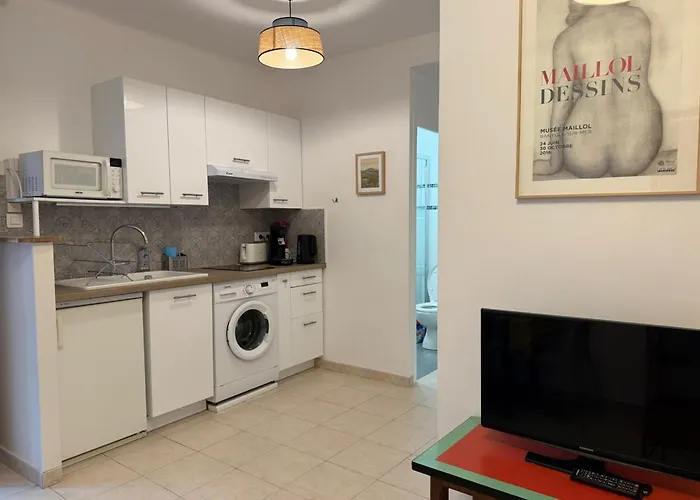 4 Pers En Centre-ville, Proche - Fr-1-309-517 Holiday home *