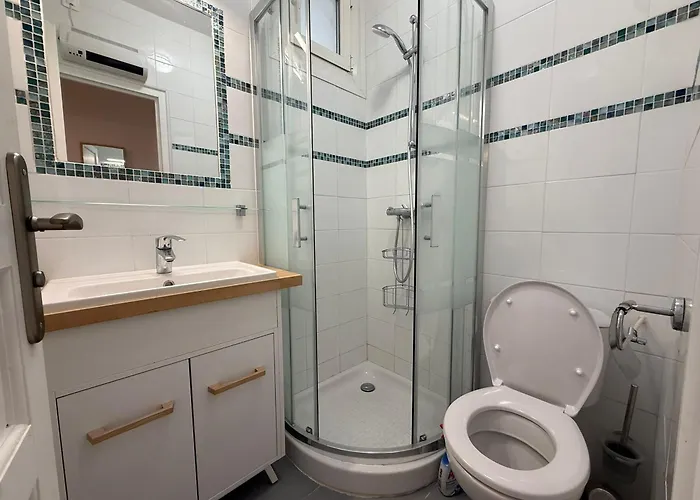 Holiday home 4 Pers En Centre-ville, Proche - Fr-1-309-517